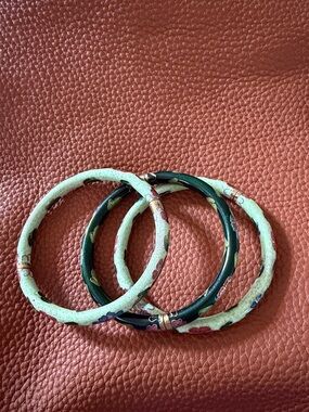 Set of 3 Floral Cloisonné Bangles in Light Green and Dark Green